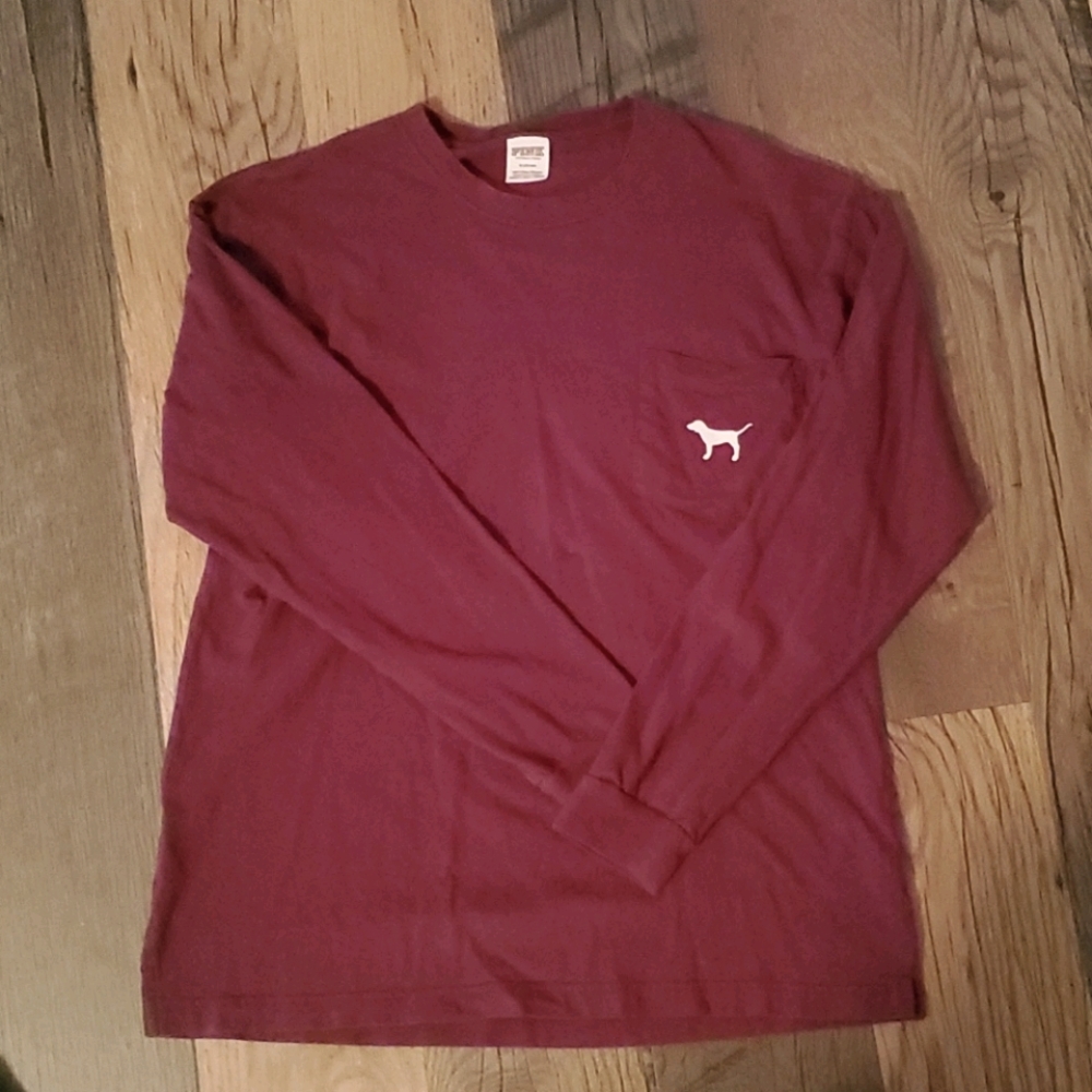 Long sleeve VS pink tshirt